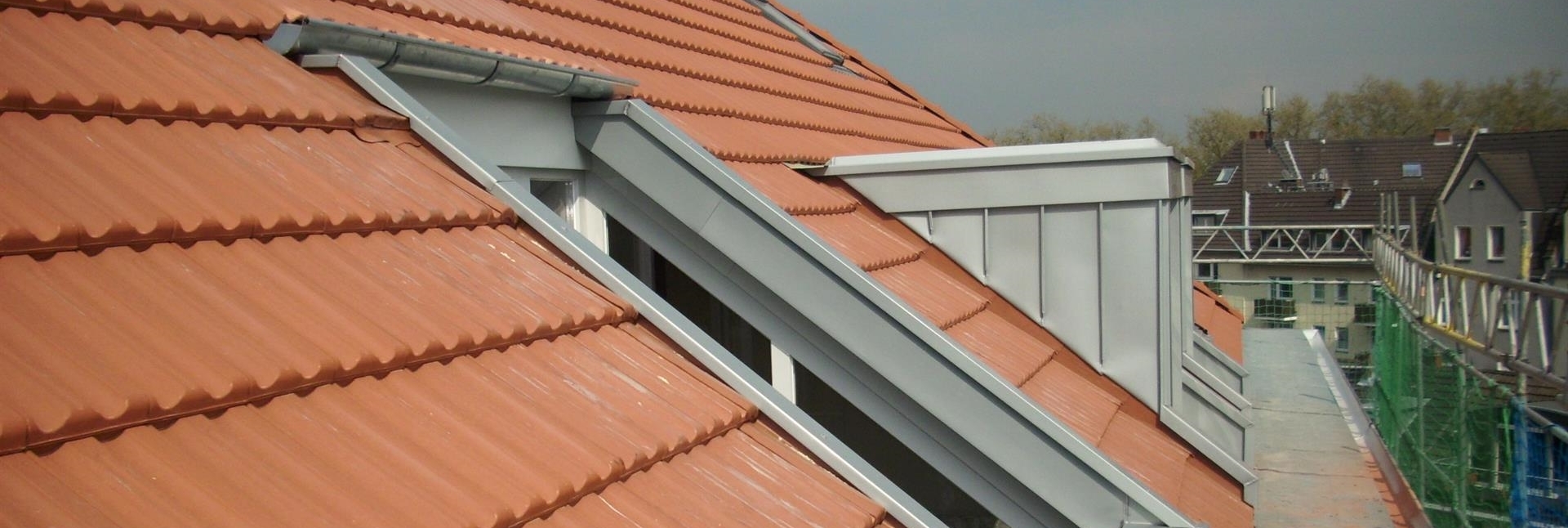eingedecktes Dach von Bedachungen Heinen - Dachdecker in Leverkusen